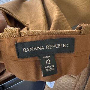 Banana Republic Tan Skirt - Petite 12